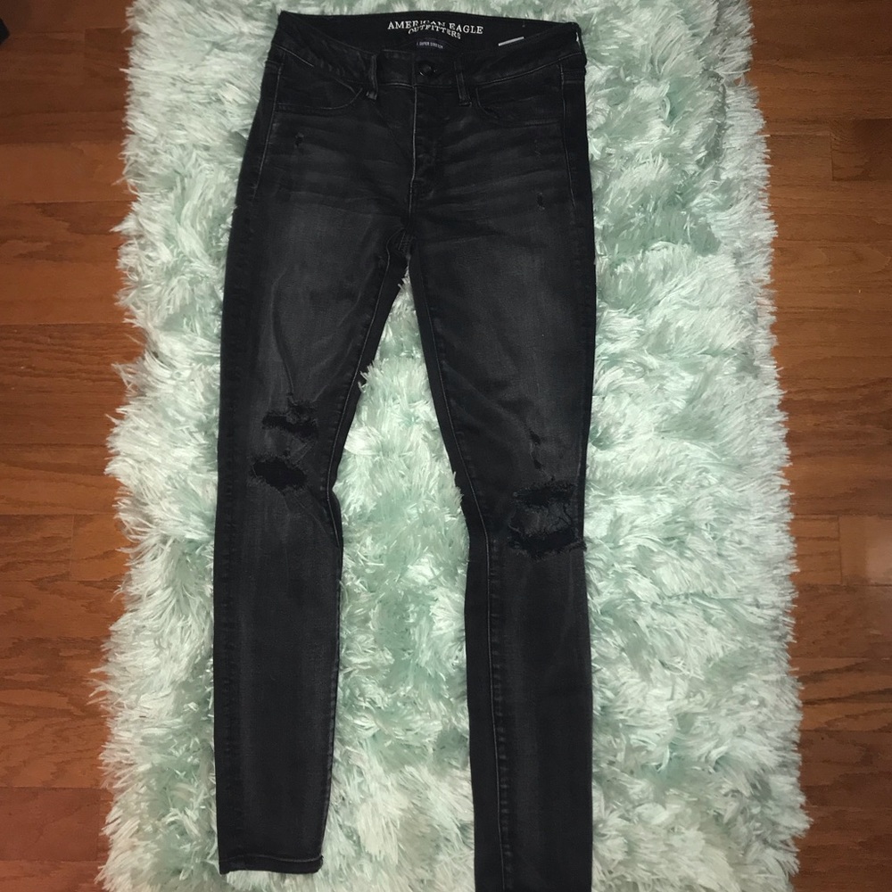 AE Black ripped jeans❤️